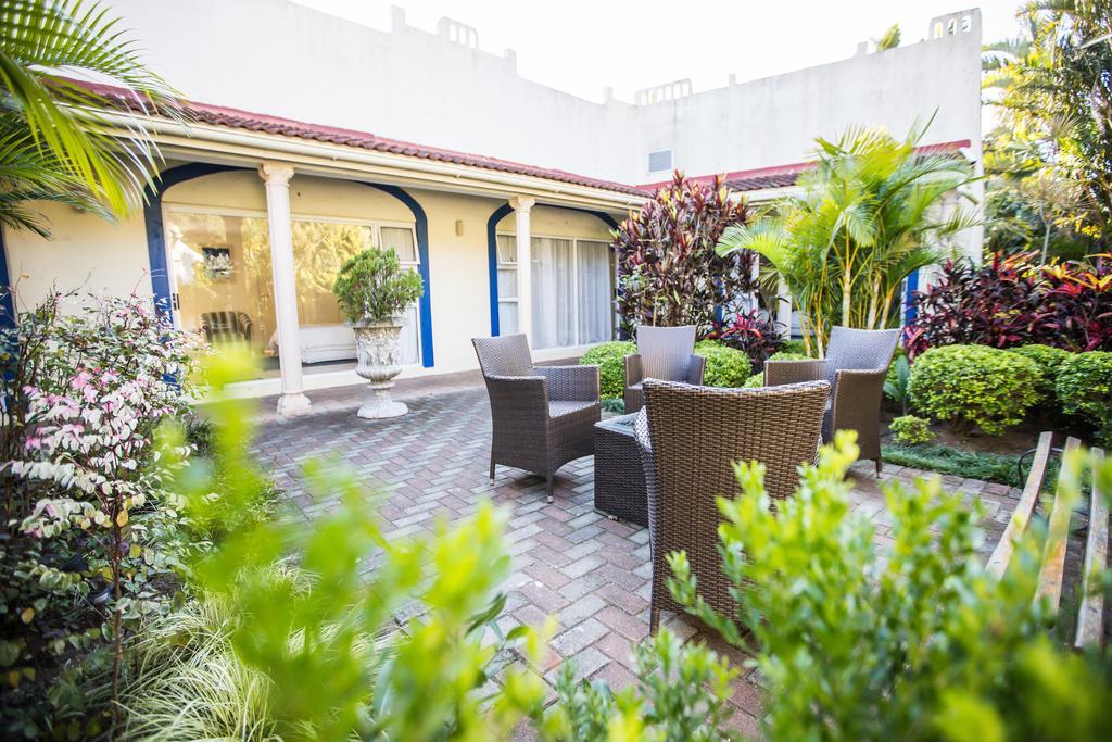Santorini Guesthouse Източен Лондон Екстериор снимка